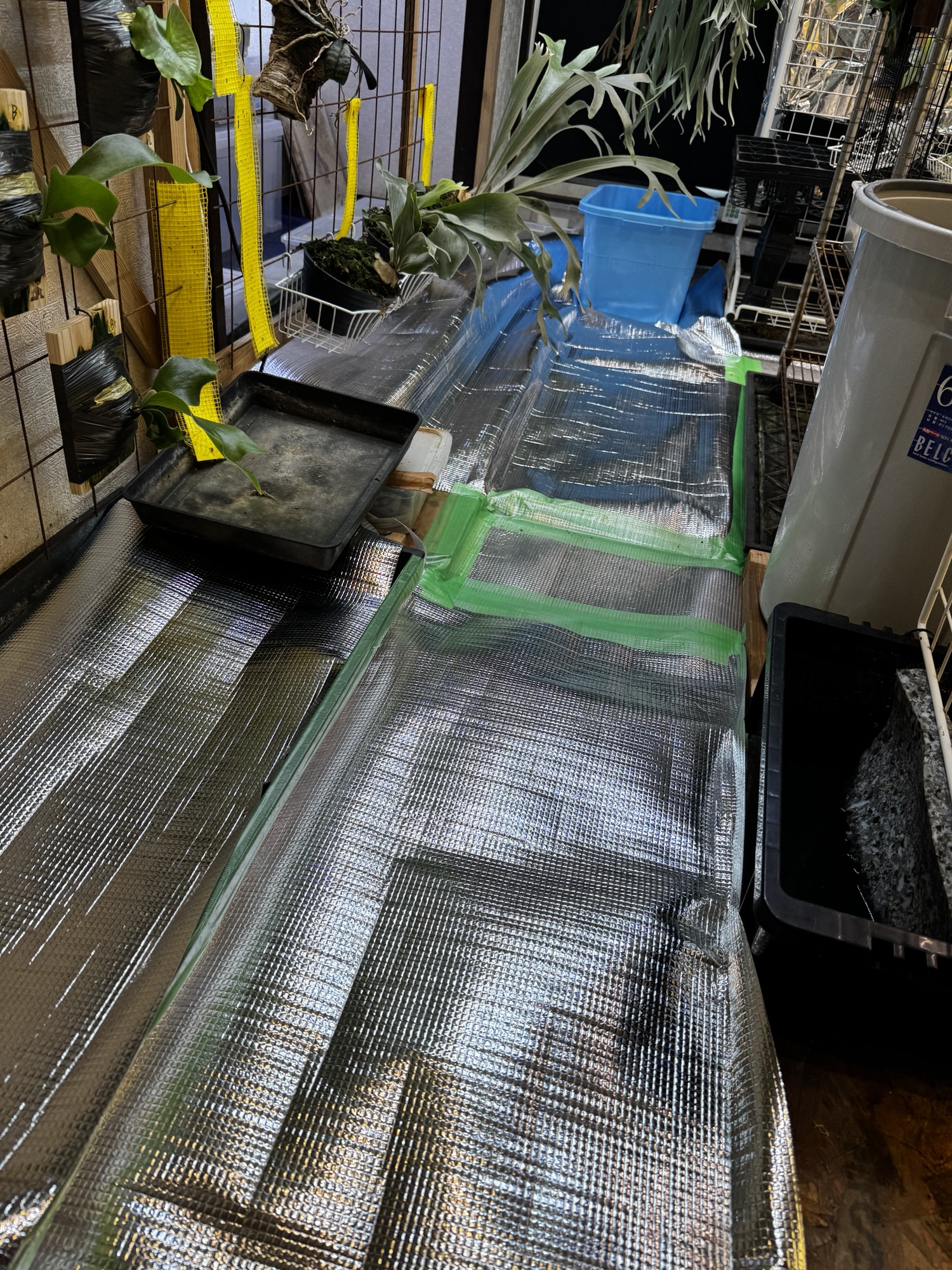 アルミシートを張り替える。